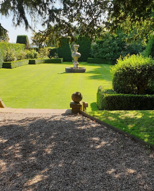 Renishaw Hall And Gardens景点图片