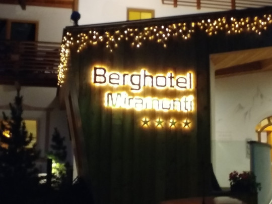 Berghotel Miramonti主图