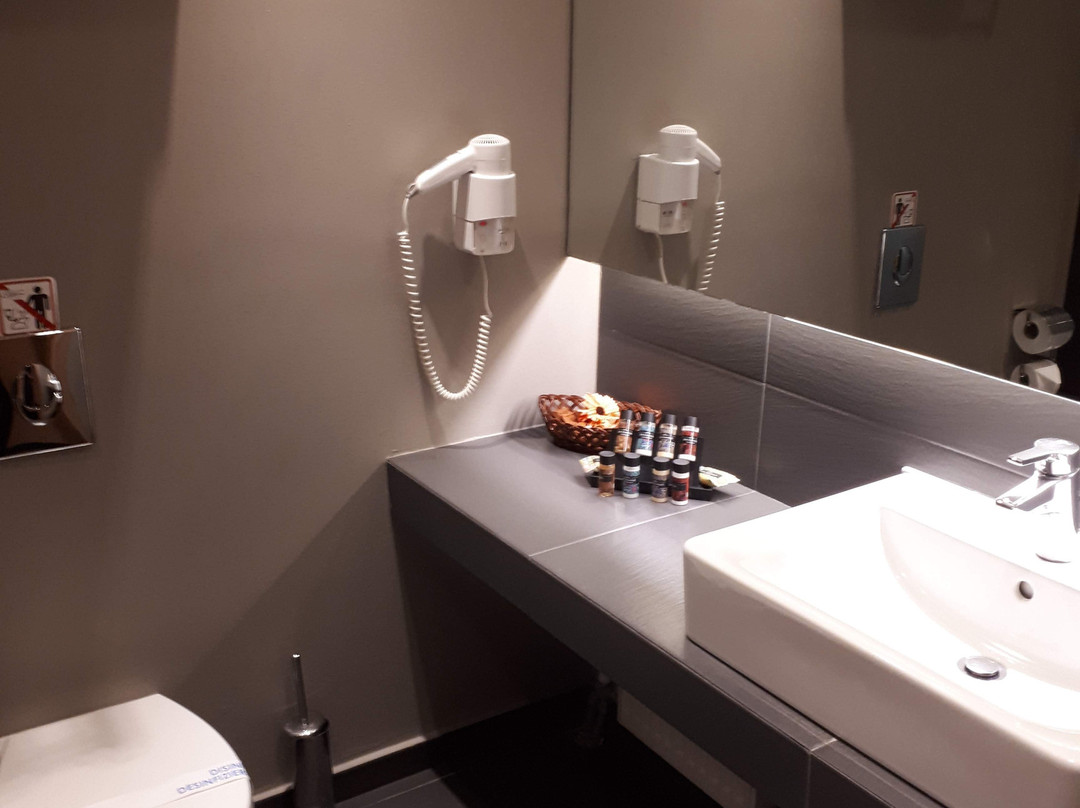 阿利西恩精品酒店主图