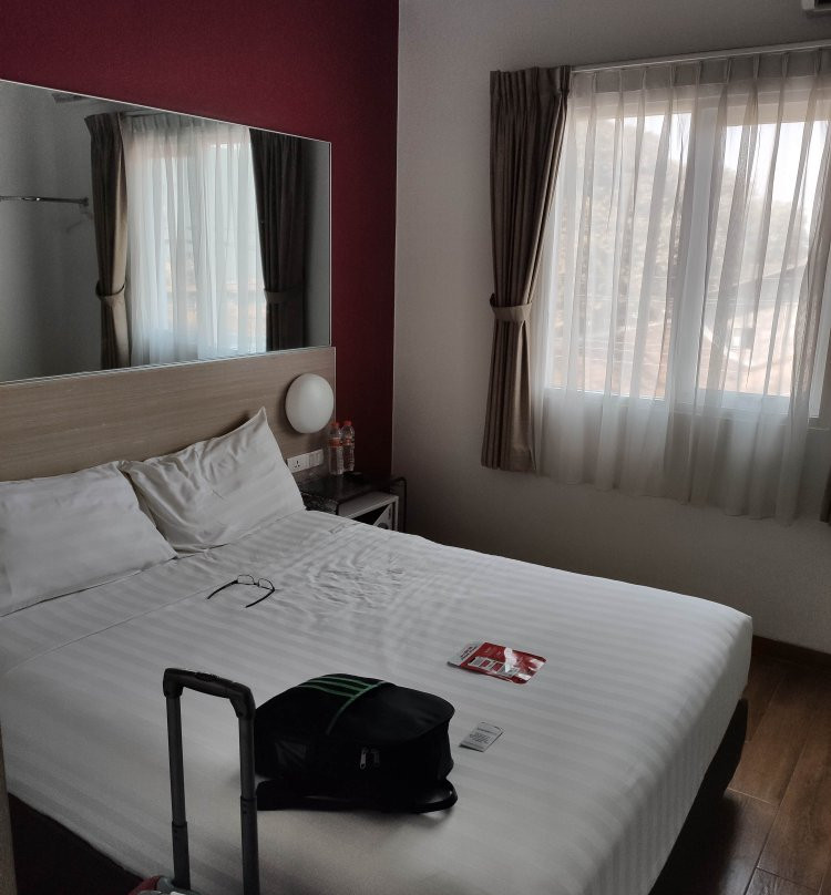 Monoloog Hotel Solo主图