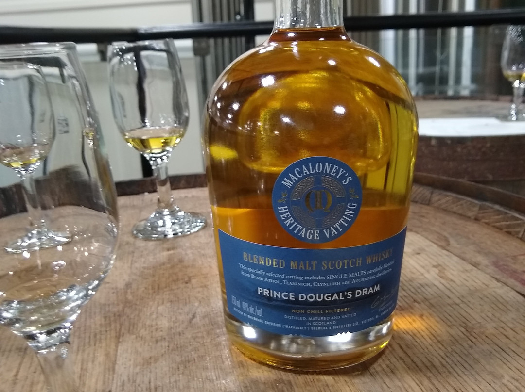 Macaloney's Island Distillery & Twa Dogs Brewery景点图片