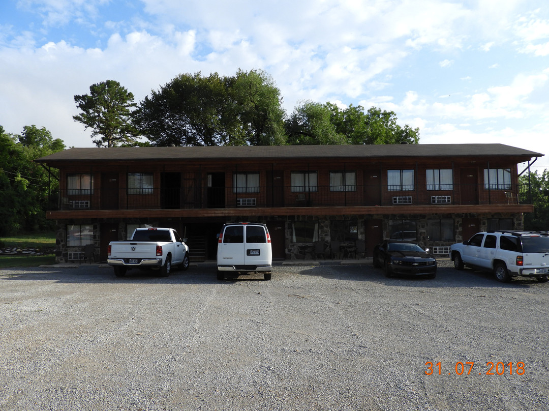 Lemley's Cedar Rock Inn