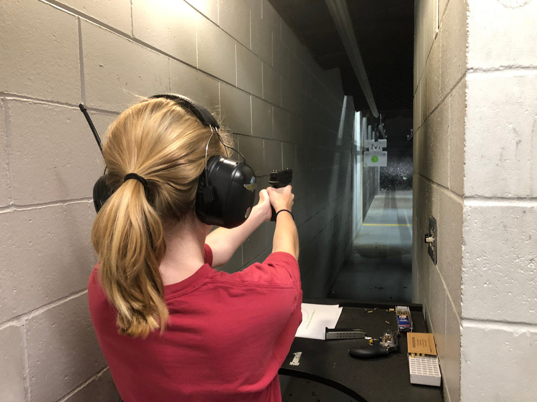 Maxon Shooter's Supplies and Indoor Range-德斯普兰斯必去景点
