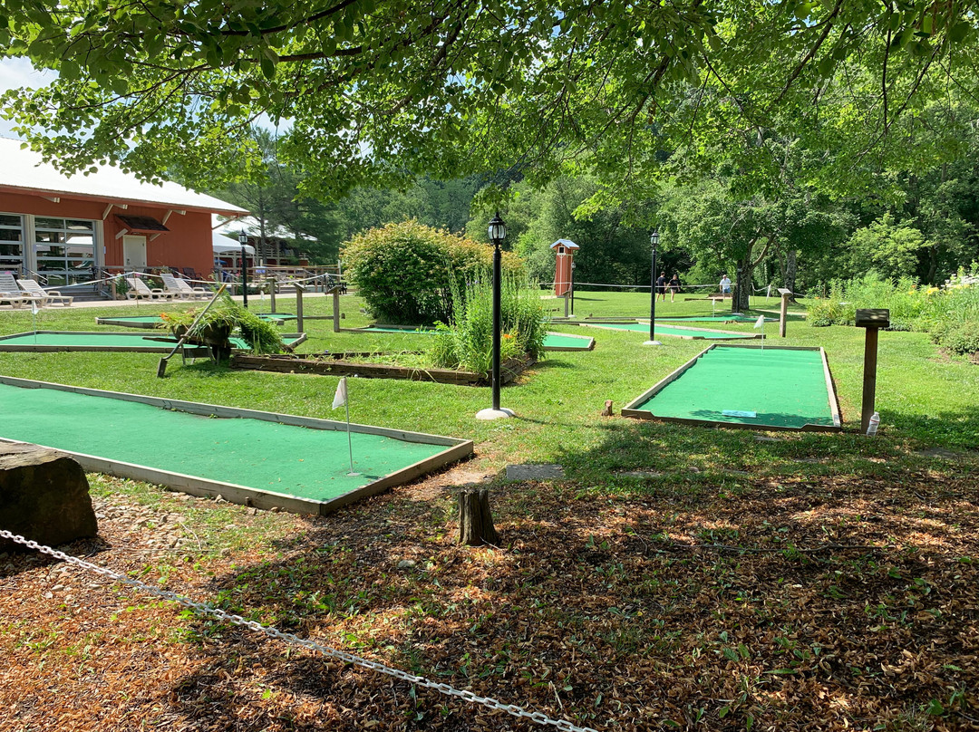 Brown County Inn主图