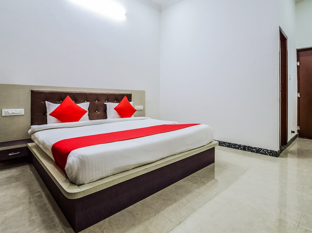 OYO 17026 The Pushkar Mantra Resort主图