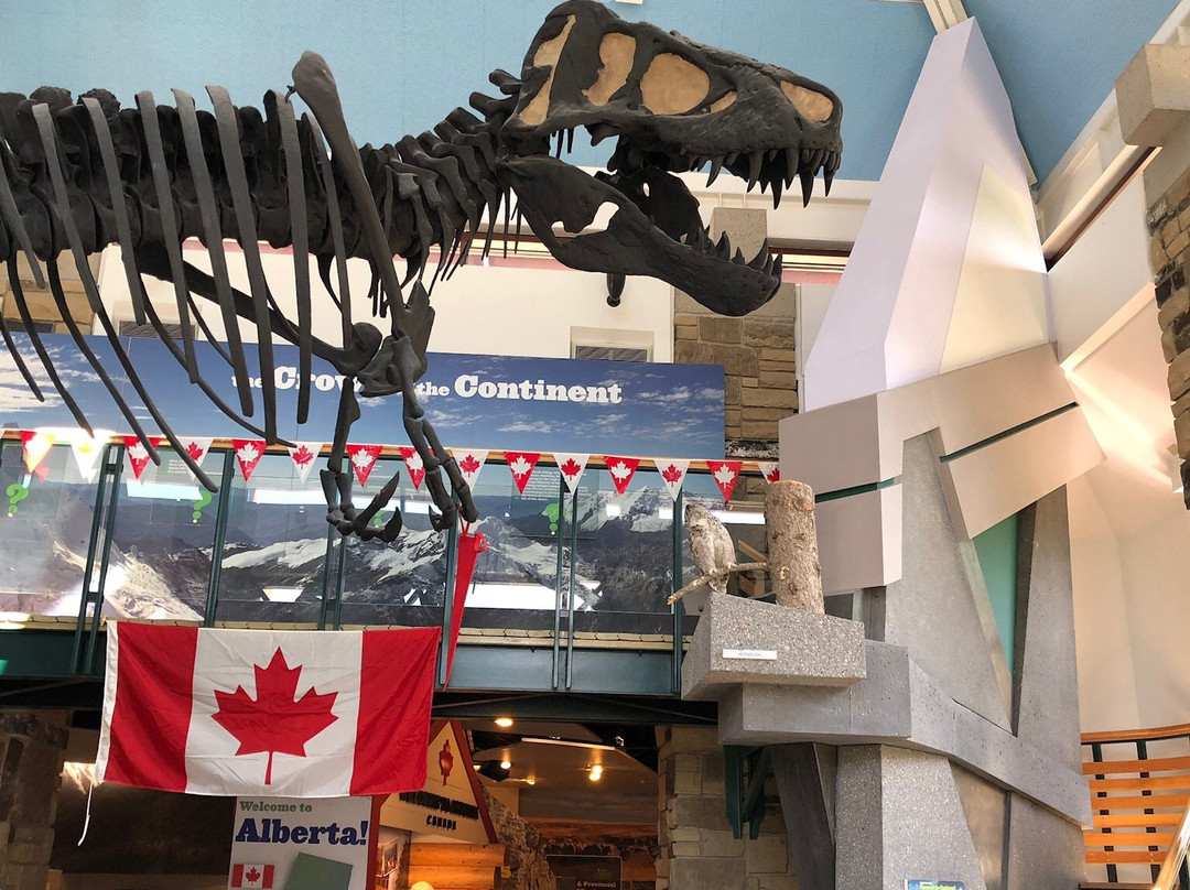 Travel Alberta West Glacier Visitor Information Centre景点图片