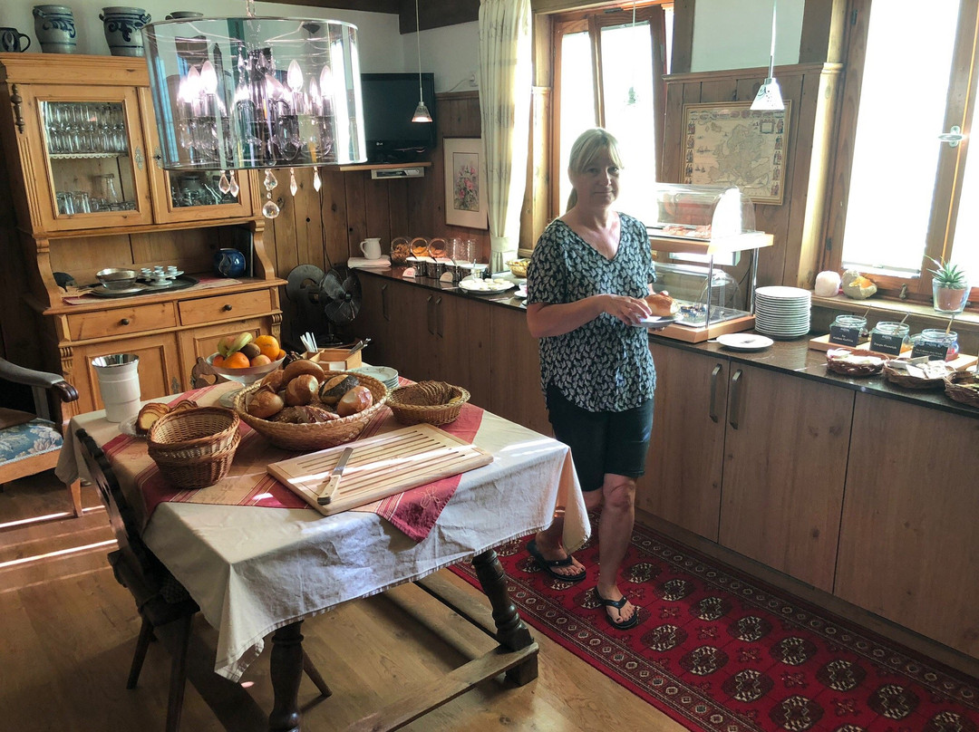 施瓦尔兹罗斯酒店主图