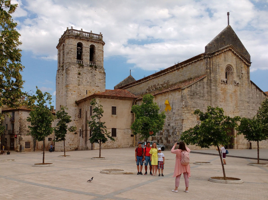 Monestir de Sant Pere de Besalú景点图片