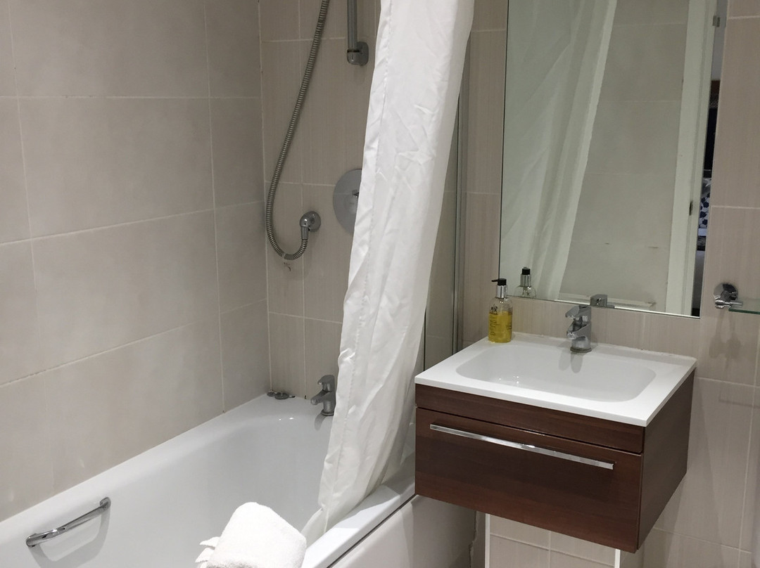 The Admiral Rodney Hotel, Eatery & Coffee House主图