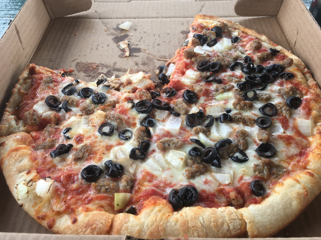 Newton Falls餐馆和美食-Tiger Den Pizza