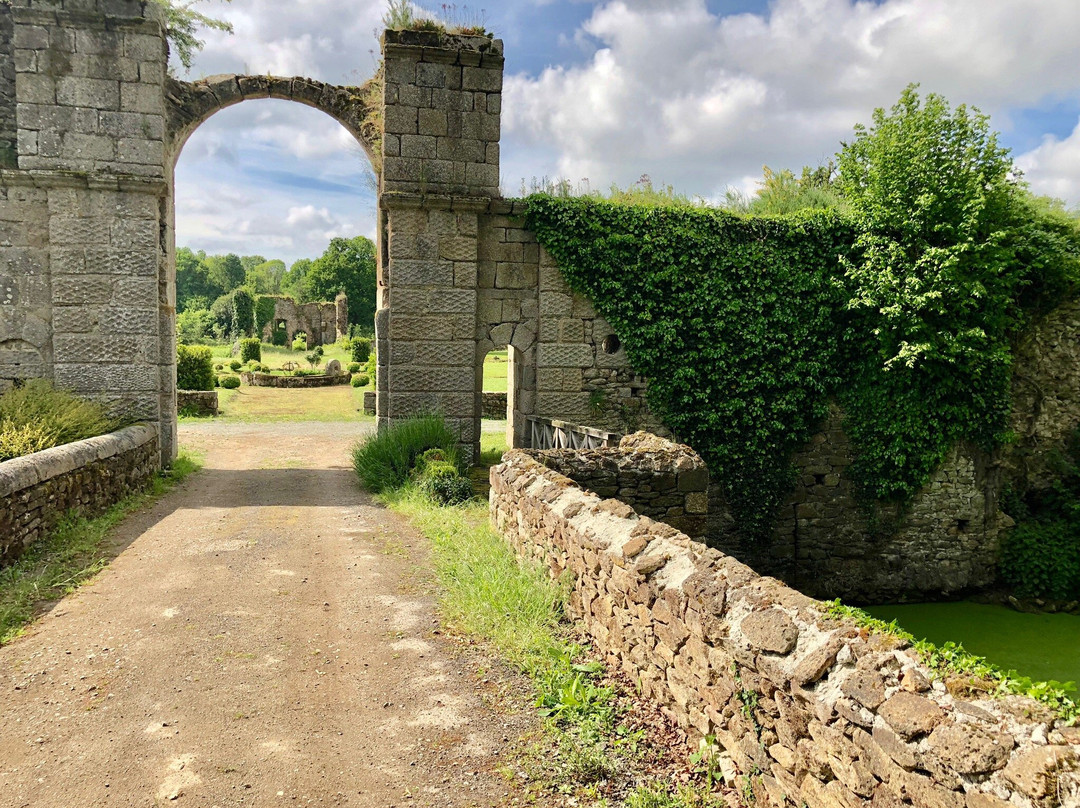 Chateau De La Chasse-Guerre主图