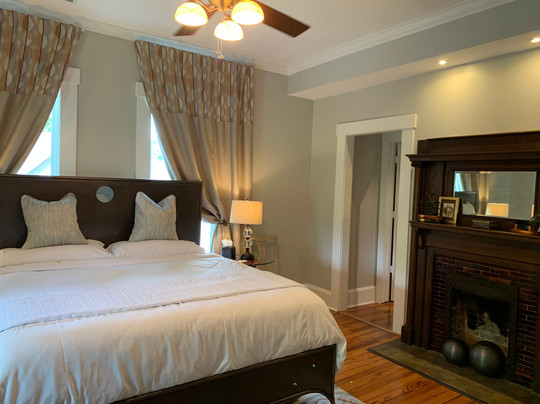 Sparrow Grove Manor主图