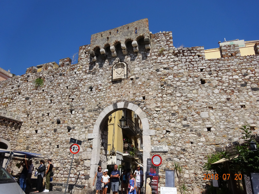 Porta Catania di Taormina景点图片