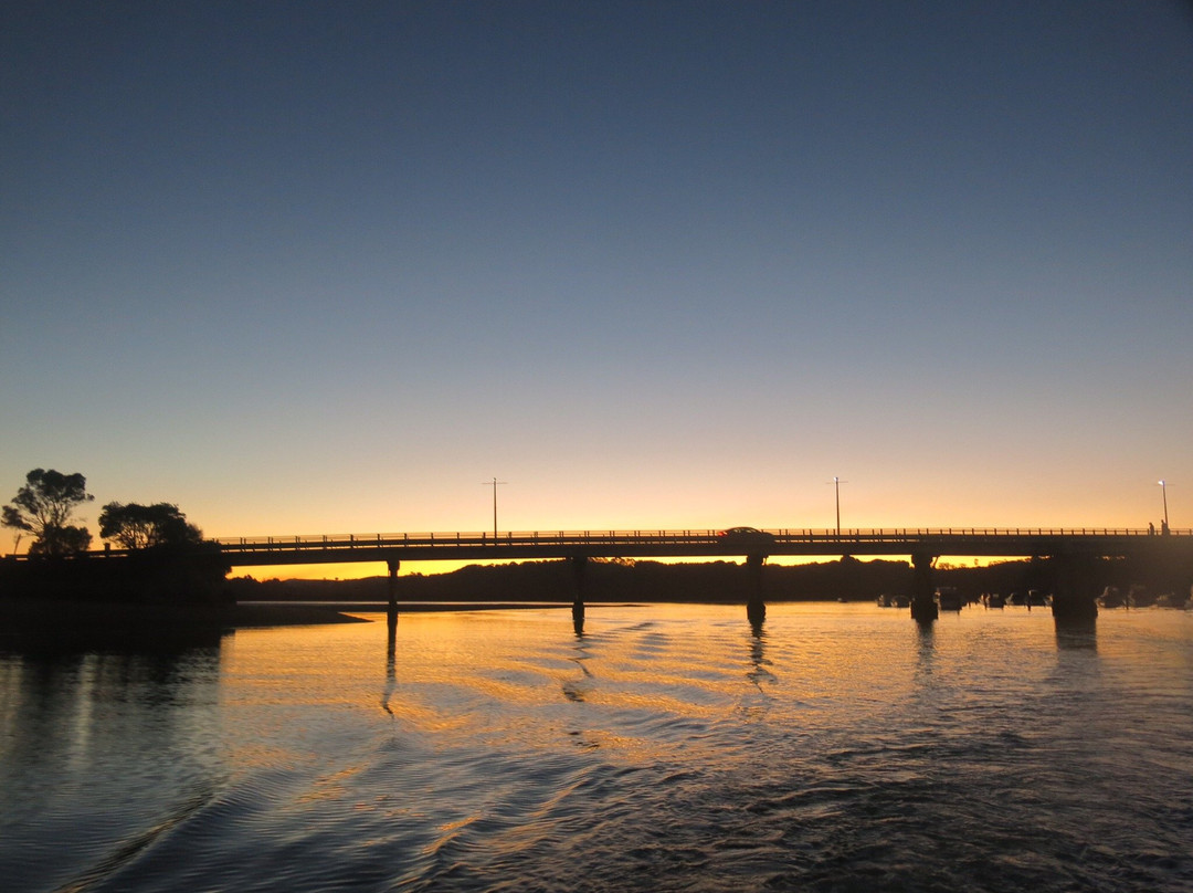 Bay Of Islands Cruise & Kayak景点图片