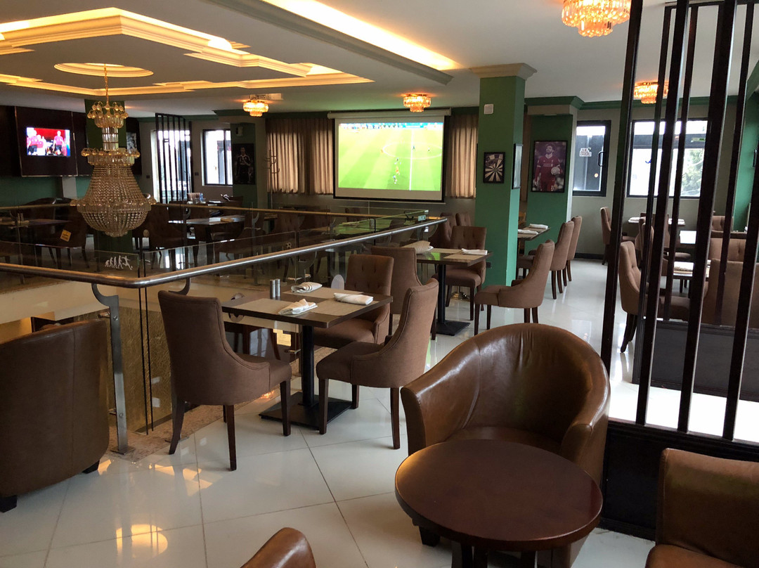 Berlottue Hotel主图