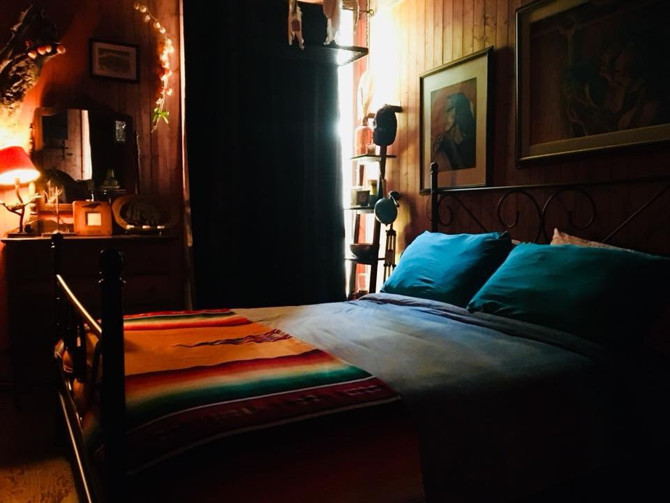 LiL Crow Native Arts-Tyendinaga Mohawk Territory必去景点