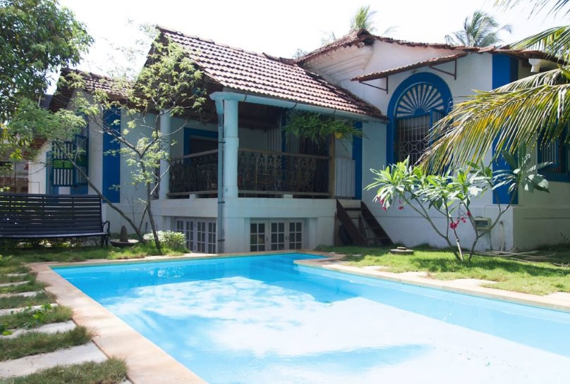 Manga Villa Stay