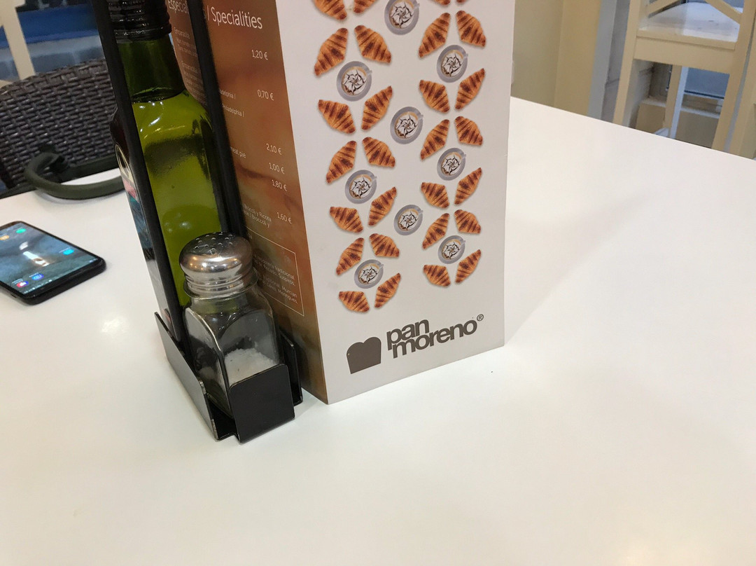 Corvera餐馆和美食-Pan Moreno