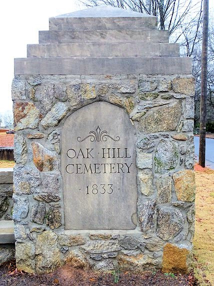 Oak Hill Cemetery-纽南必去景点