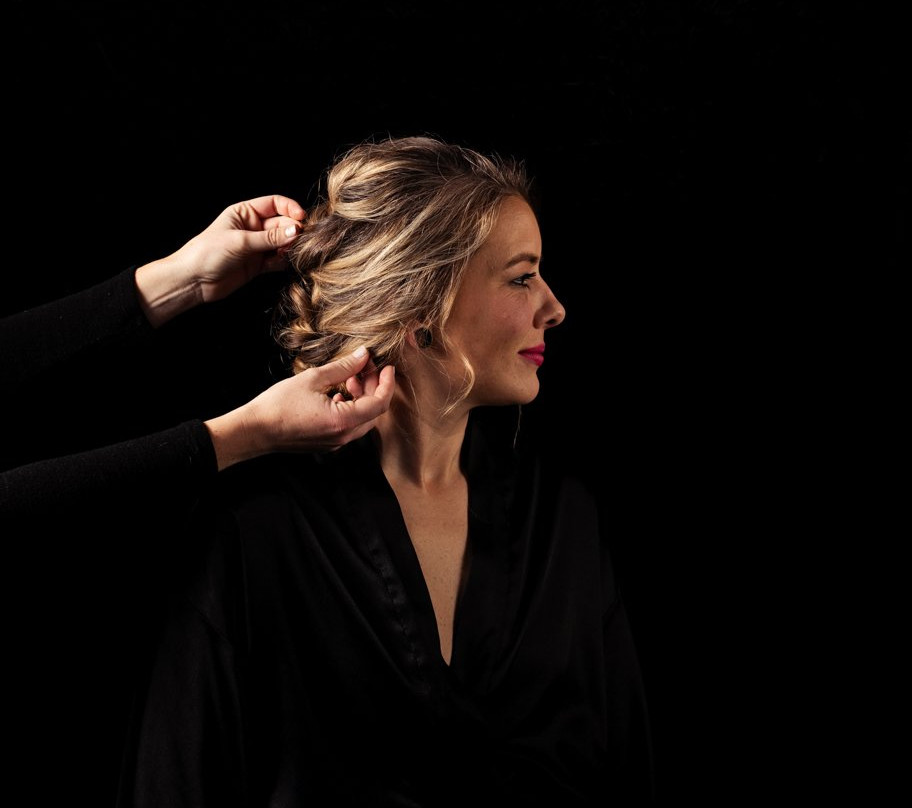 Lada Salon & Spa-劳伦斯必去景点