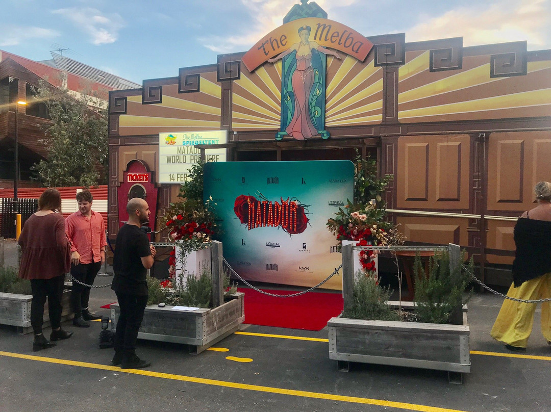 Melba Spiegeltent-科灵伍德必去景点