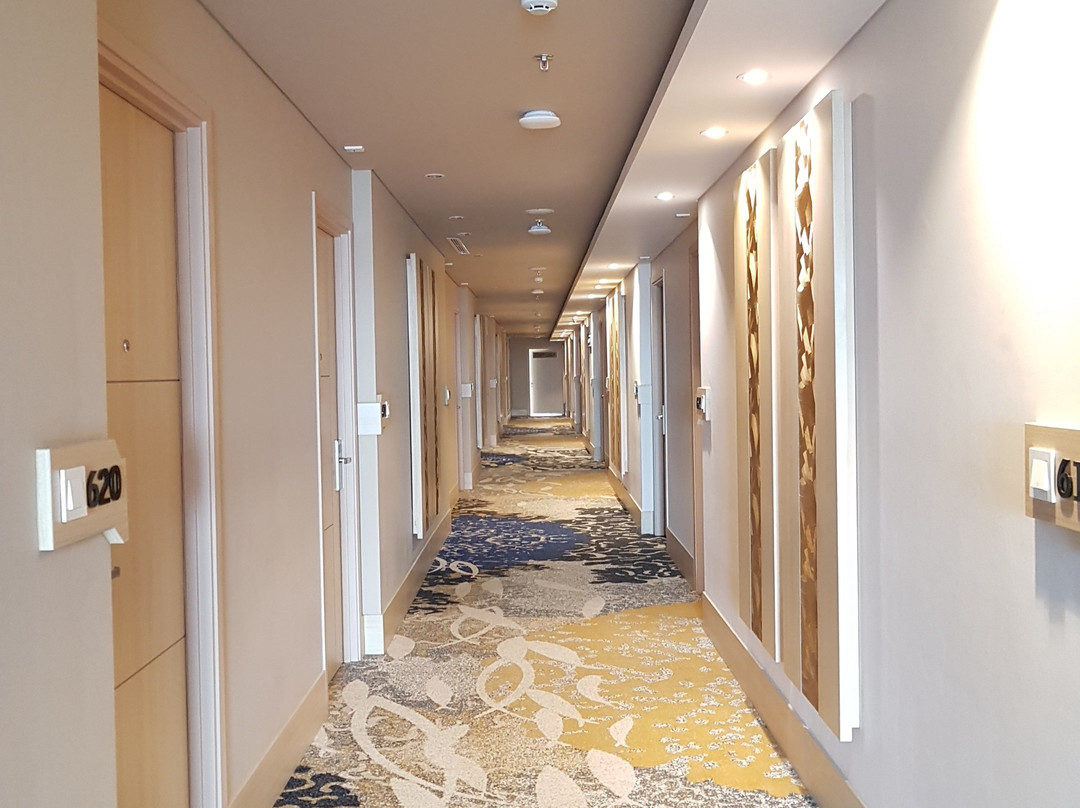 Hotel Santika Gresik主图