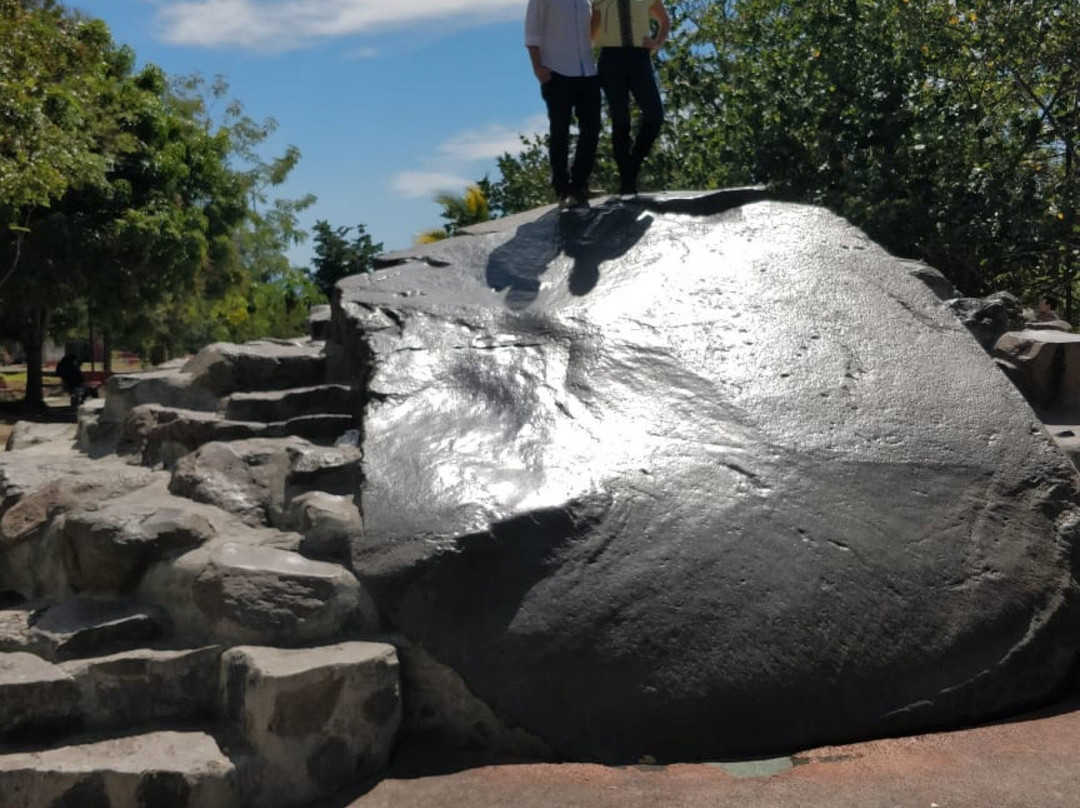Parque La Piedra Lisa-Colima必去景点
