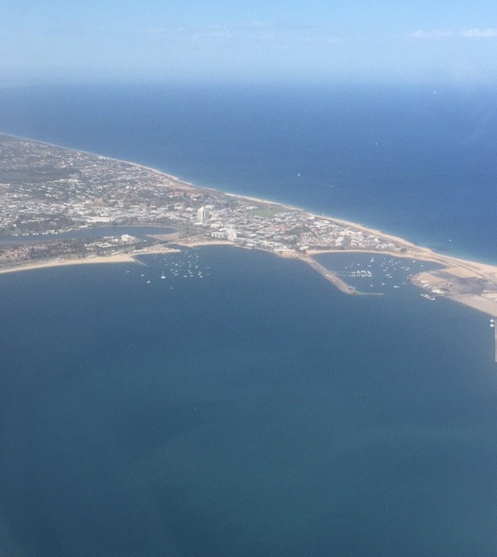 Air Charters West-班伯利必去景点