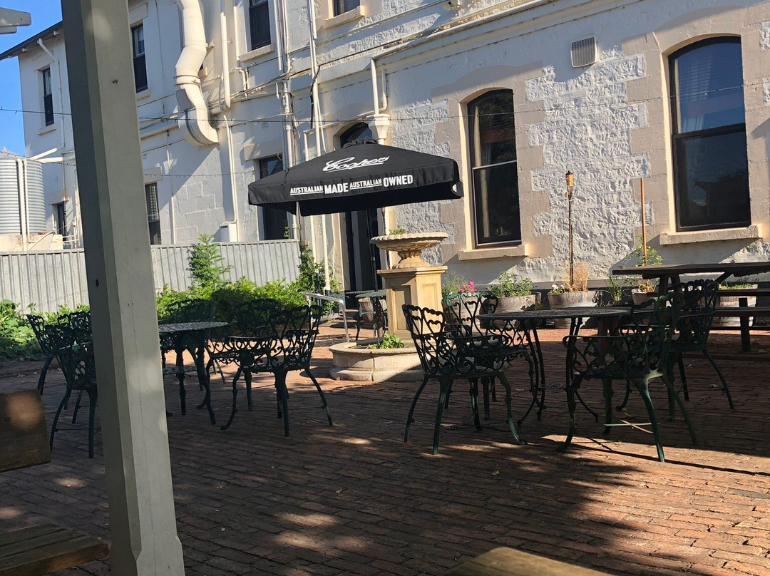 Royal Oak Hotel主图