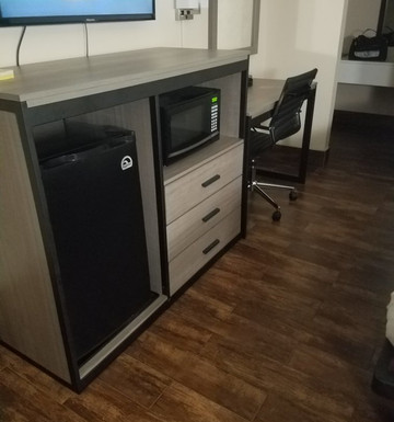 Travelers Inn & Suites主图