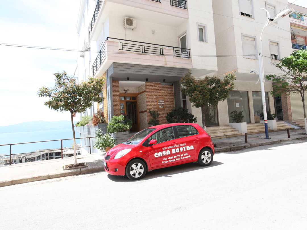 Finiq餐馆和美食-Casa Nostra Bar Restaurant Pizza