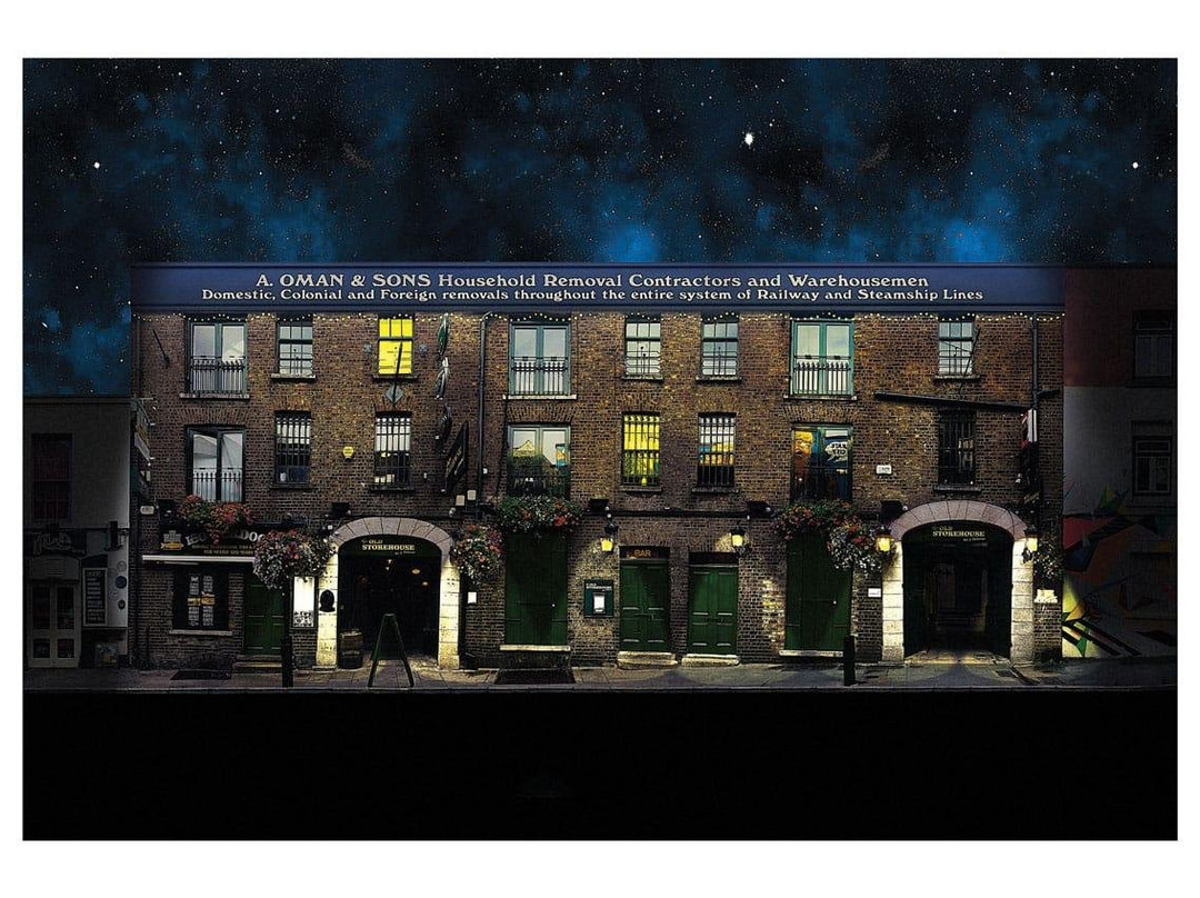 The Old Storehouse Bar And Restaurant