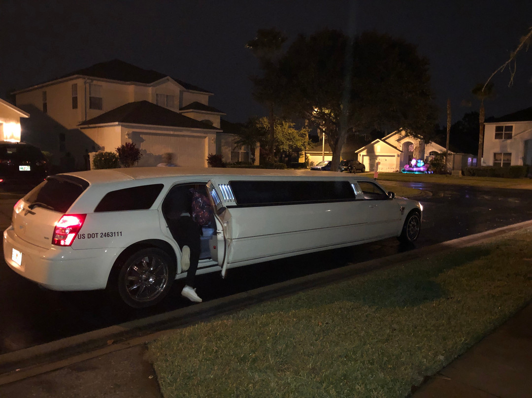 Sunshine Limousine & Sedan Service景点图片