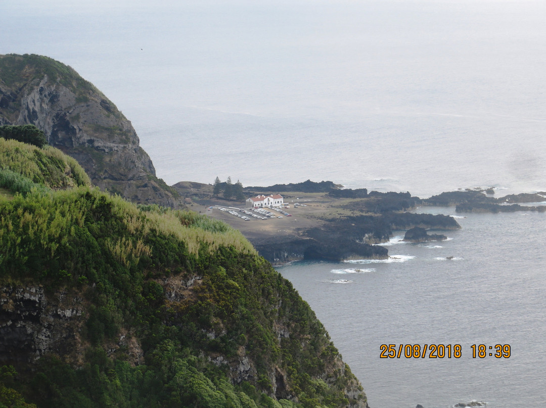 Miradouro da Ponta do Escalvado-Varzea必去景点