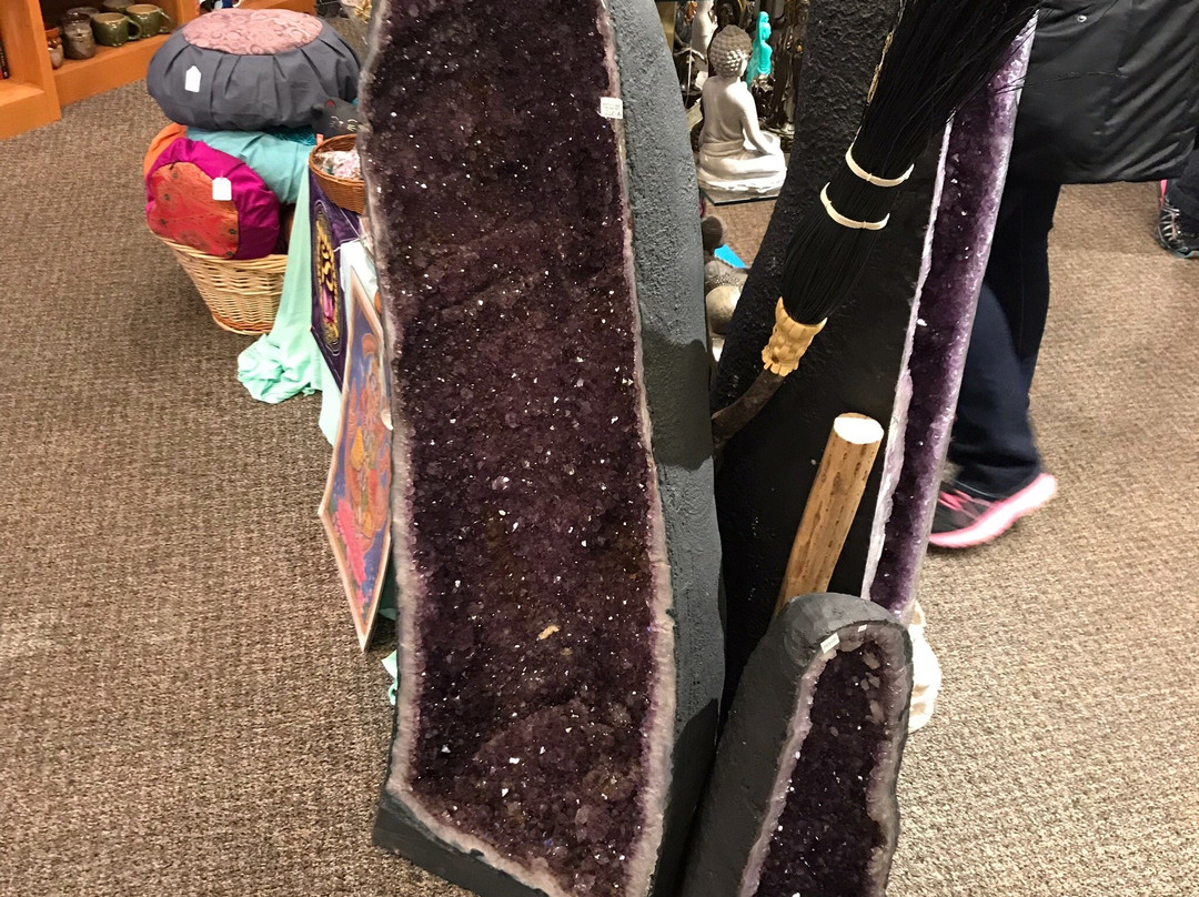 Earth Lore-普利茅斯必去景点