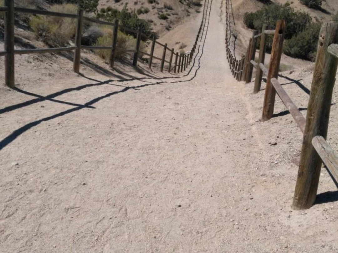 Barrell Springs Trail景点图片
