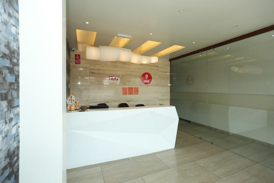 OYO 3774 Hotel Naman Palace主图
