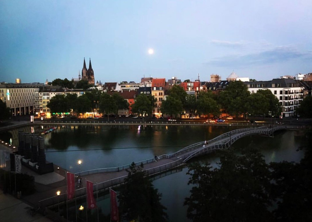 NH典藏科隆媒体园酒店主图