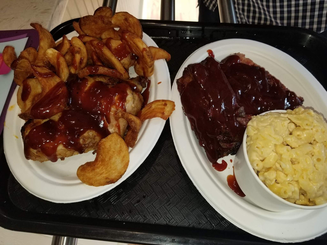 Kings Mills餐馆和美食-Coney Bar B Que