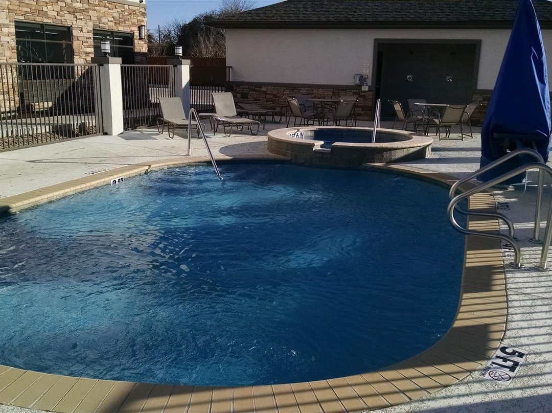 Best Western Plus Flatonia Inn主图