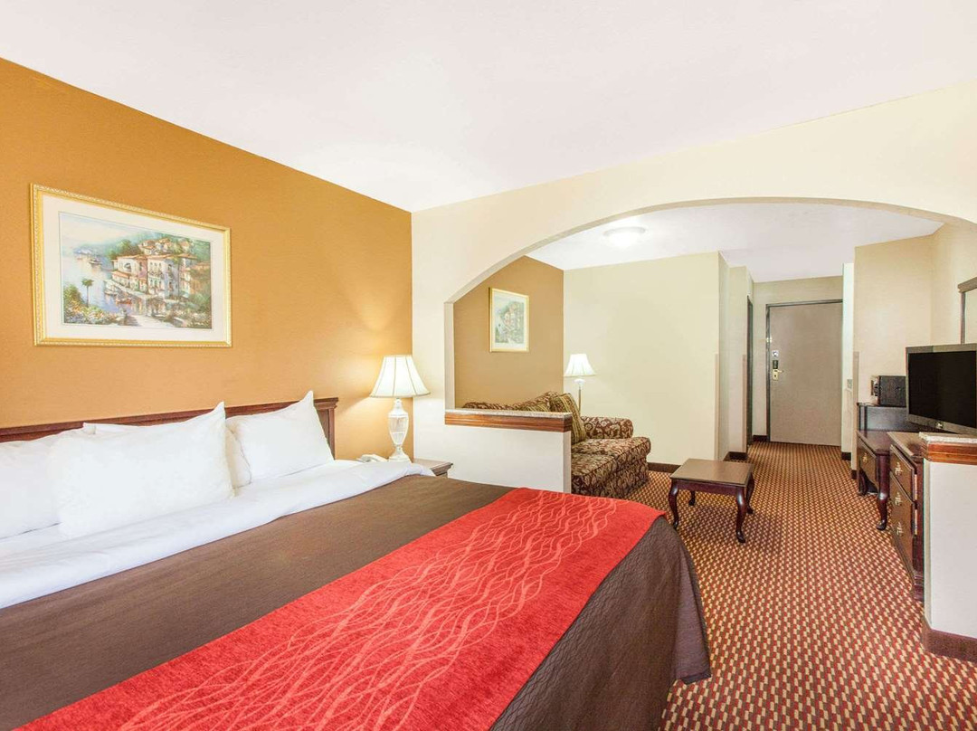 Quality Inn & Suites Oklahoma City North主图