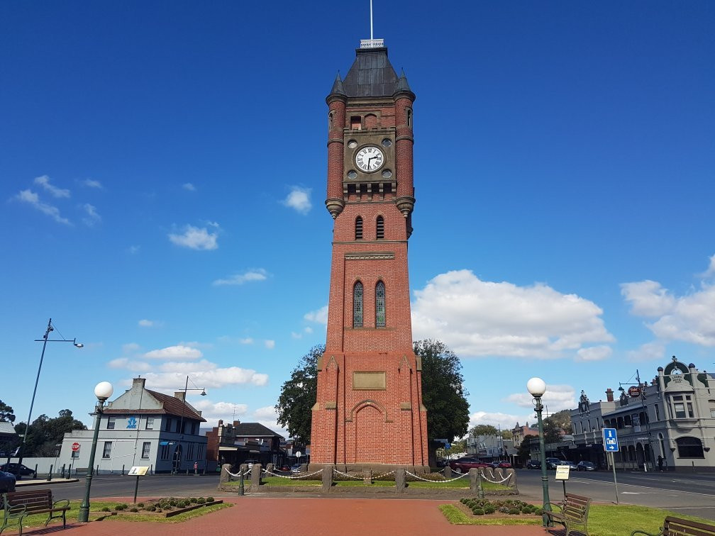 Robert Burns Statue-坎普尔顿必去景点