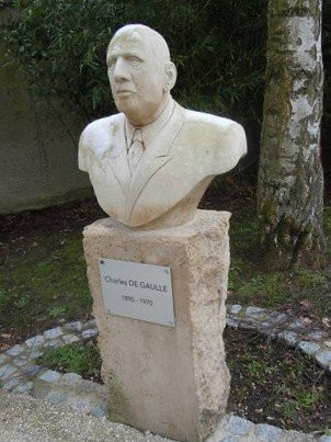 Buste de Charles de Gaulle景点图片