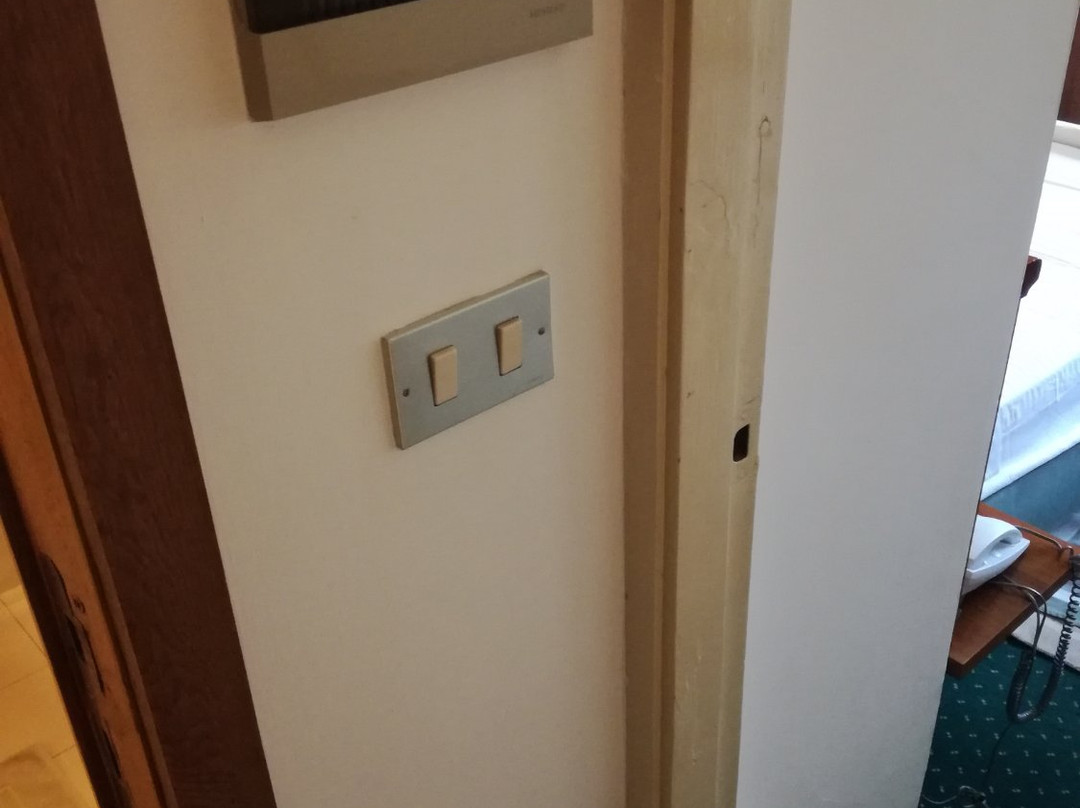 曼坦那酒店主图