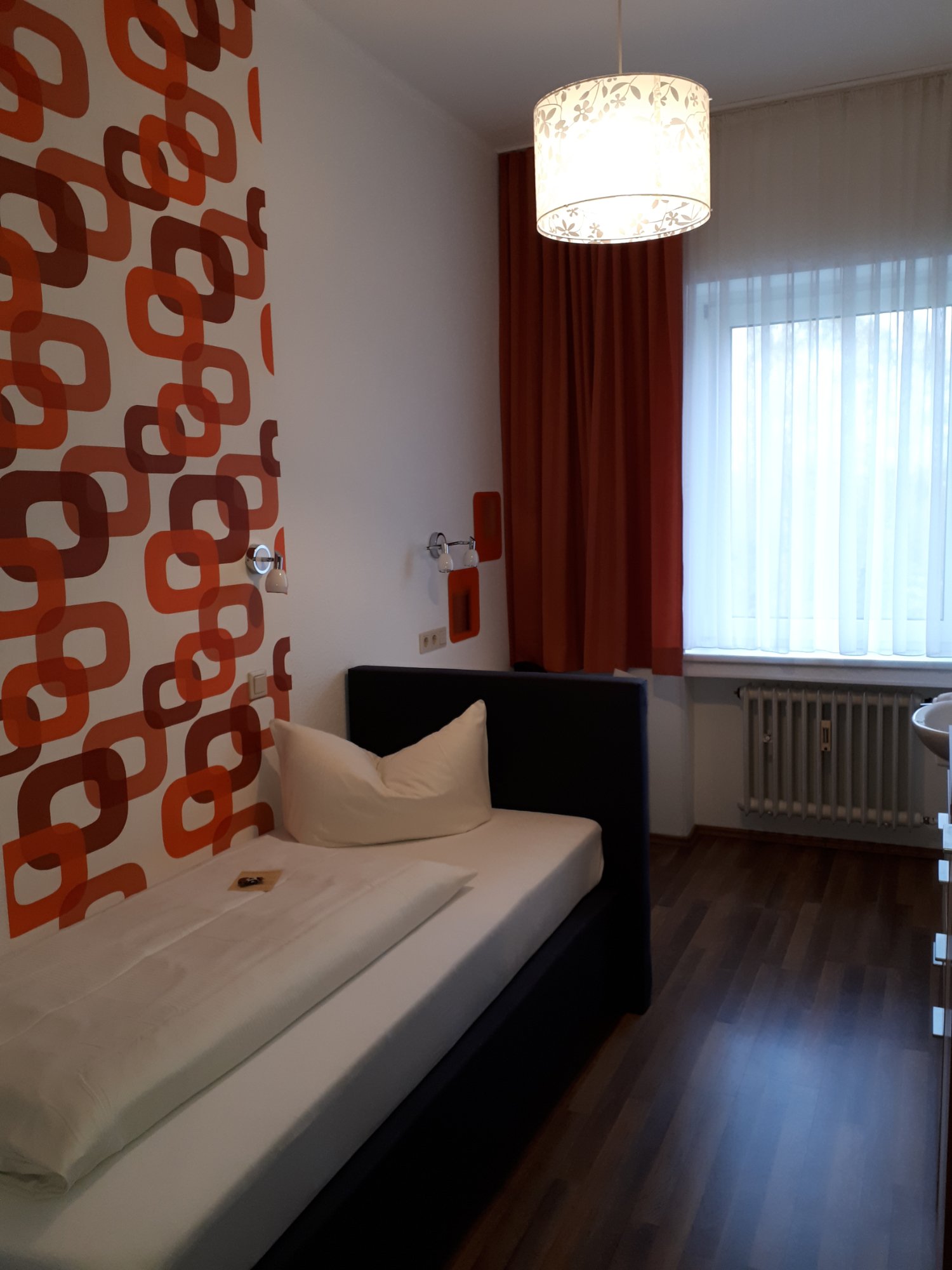 阿瑞纳酒店-官方