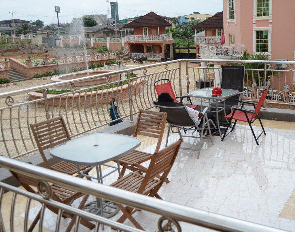 Eden Hotel and Resorts主图