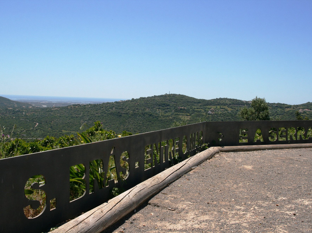 Miradouro do Alto da Arroteia景点图片