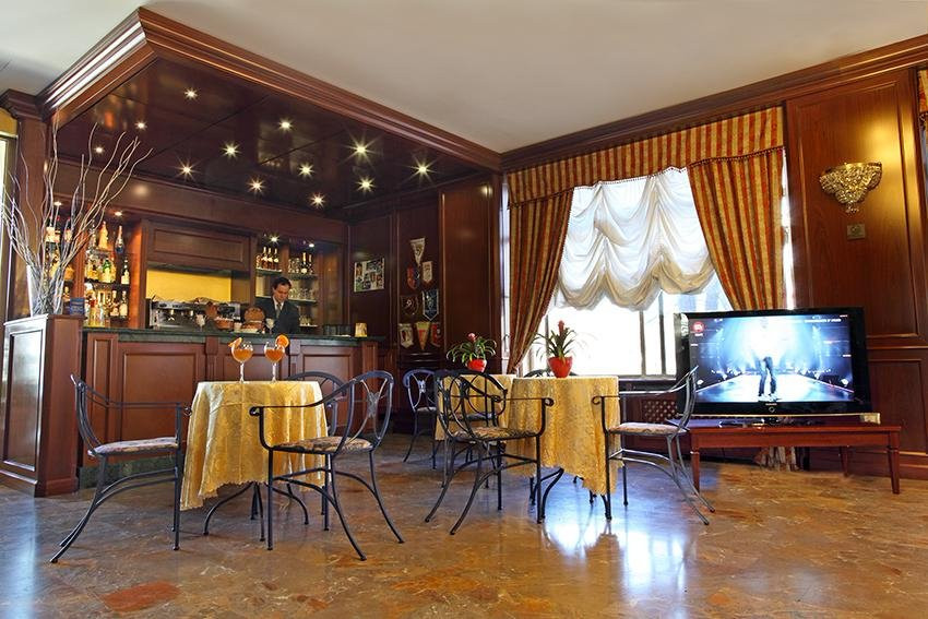 卡塞塔城市酒店主图