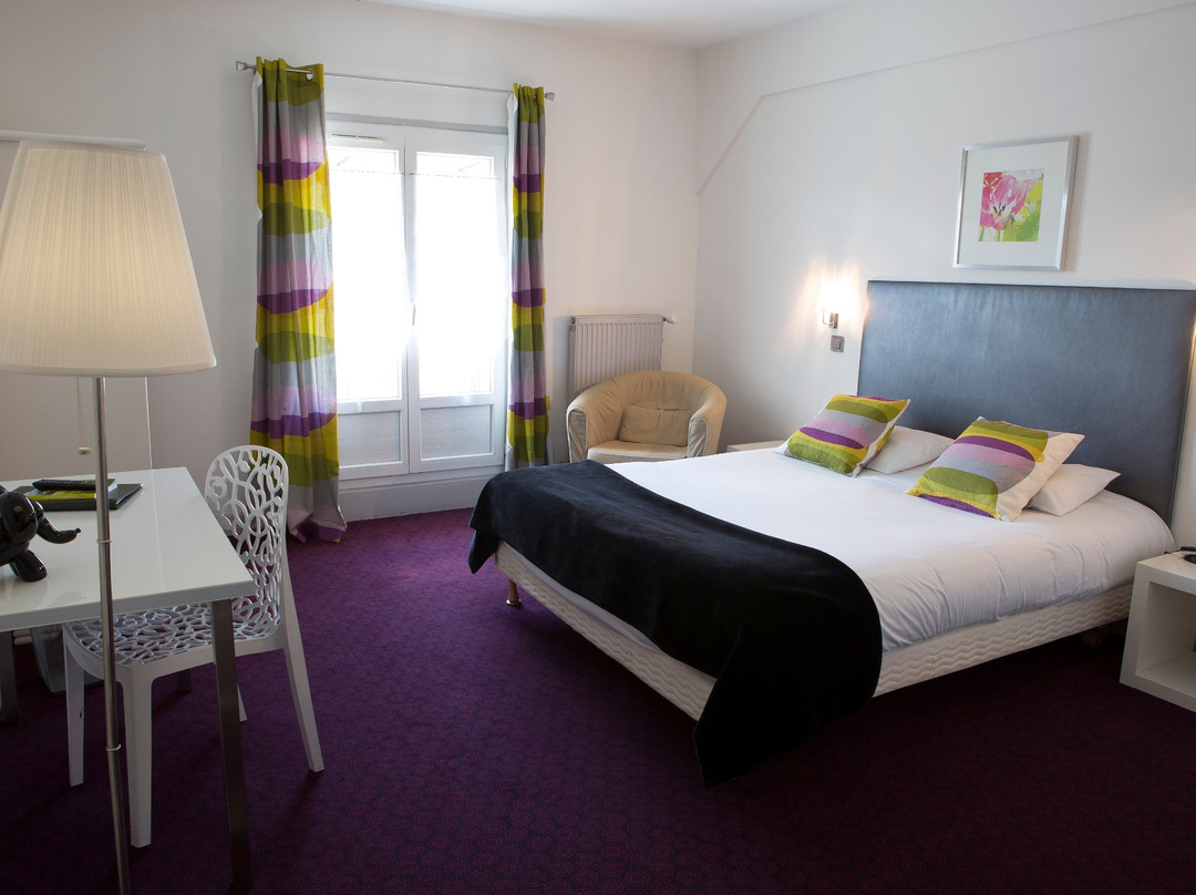 Logis Hôtel du Cerf主图