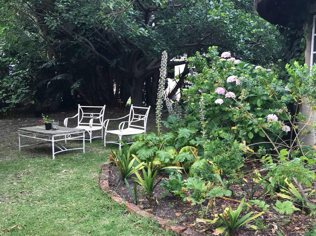 Serpentine Manor主图